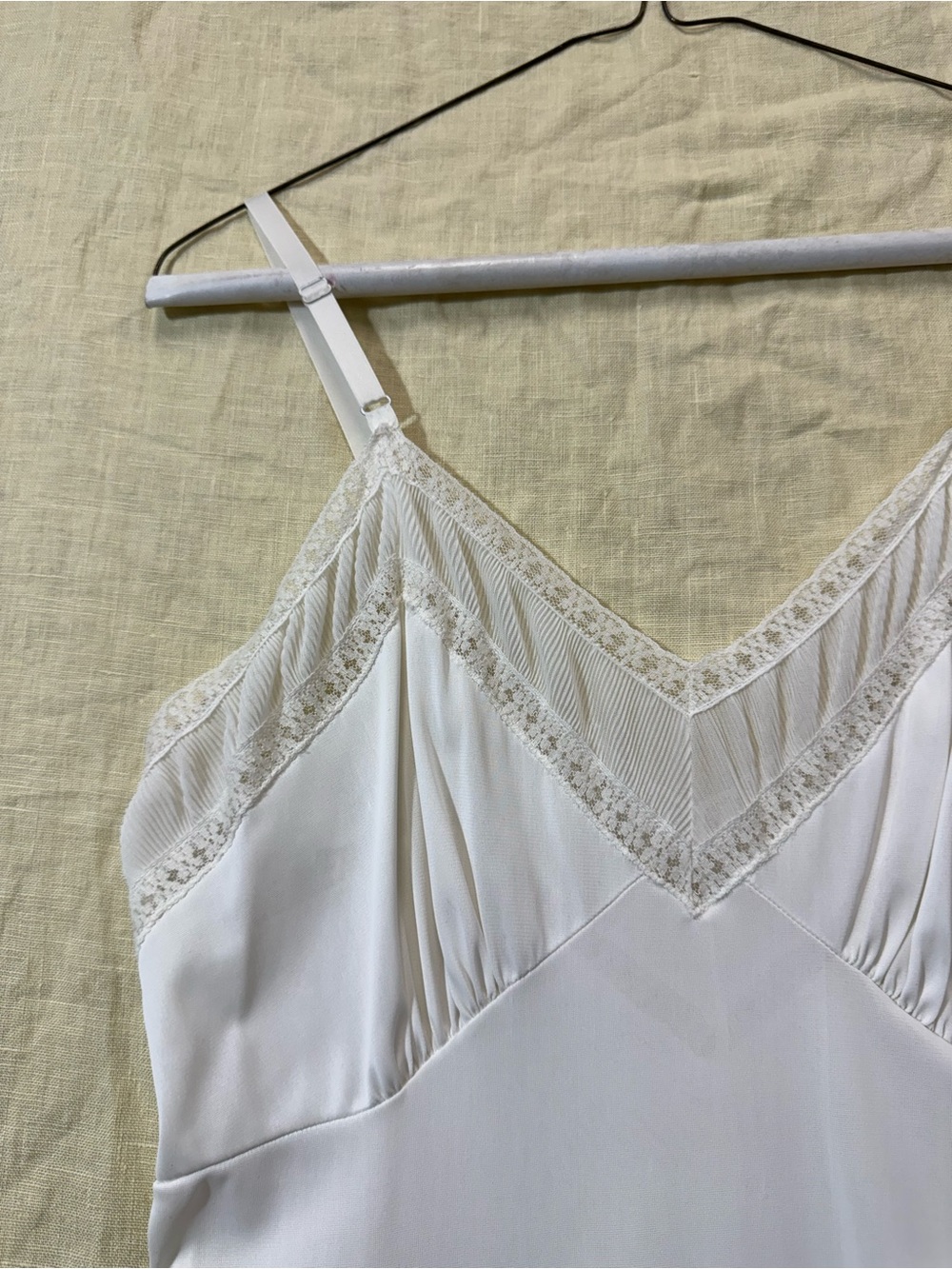 Vintage White Lace-Trim Slip Chemise - Picture 3 of 9